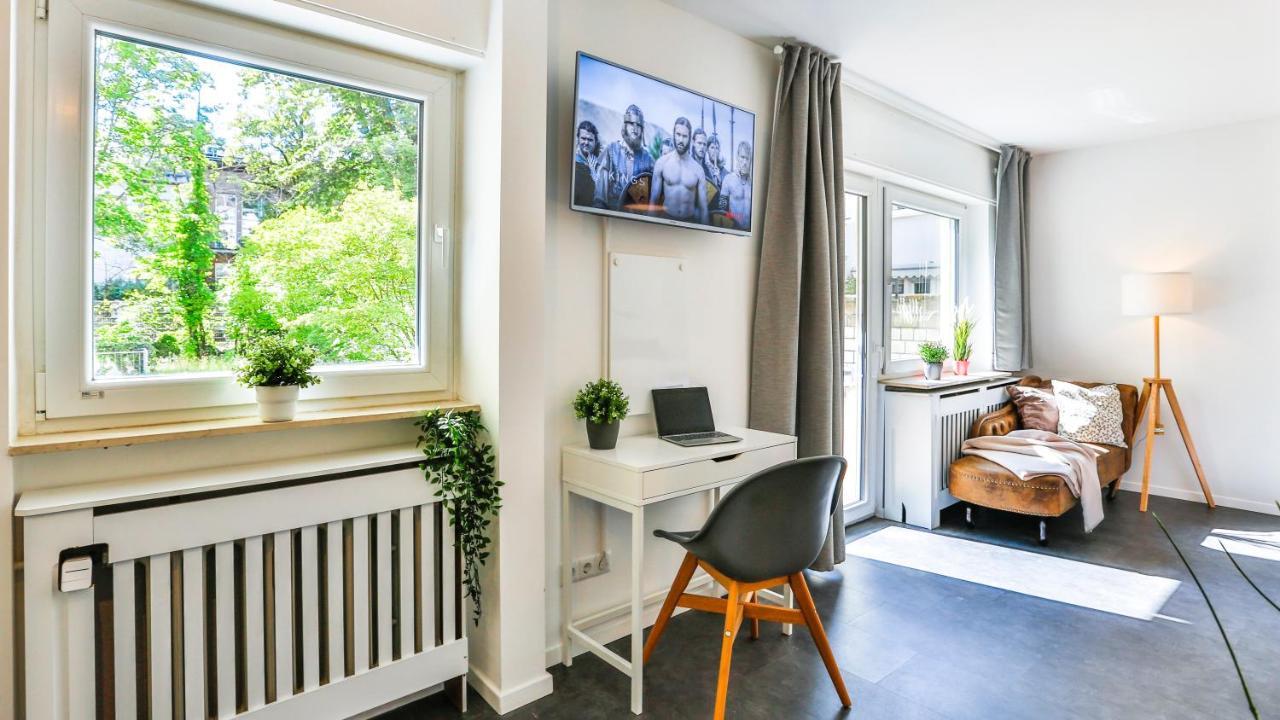 Studio Hirsch56 - Zentral-Ruhig-Terrasse-Netflix カールスルーエ エクステリア 写真